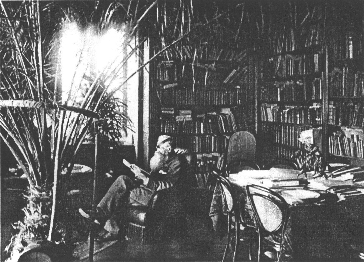 Александр Львович Бертье-Делагард, талантливый инженер-строитель, историк, общественный деятель. 1842—1920. Снимок сделан в кабинете собственного дома в Ялте. Alexander Bertye-Delagard (1842—1920), a talented civil engineer, a historian and a public figure in the Study of his own house Александр Львович Бертье-Делагард, талантливый инженер-строитель, историк, общественный деятель. 1842—1920. Снимок сделан в кабинете собственного дома в Ялте. Alexander Bertye-Delagard (1842—1920), a talented civil engineer, a historian and a public figure in the Study of his own house