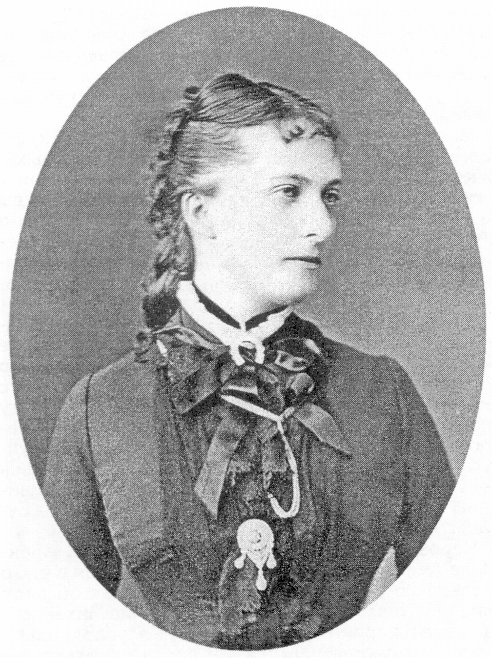 Княжна Екатерина Михайловна. Долгорукая. С 1880 г. — Светлейшая княгиня Юрьевская. Морганатическая супруга императора Александра II. 1849—1922 Княжна Екатерина Михайловна. Долгорукая. С 1880 г. — Светлейшая княгиня Юрьевская. Морганатическая супруга императора Александра II. 1849—1922